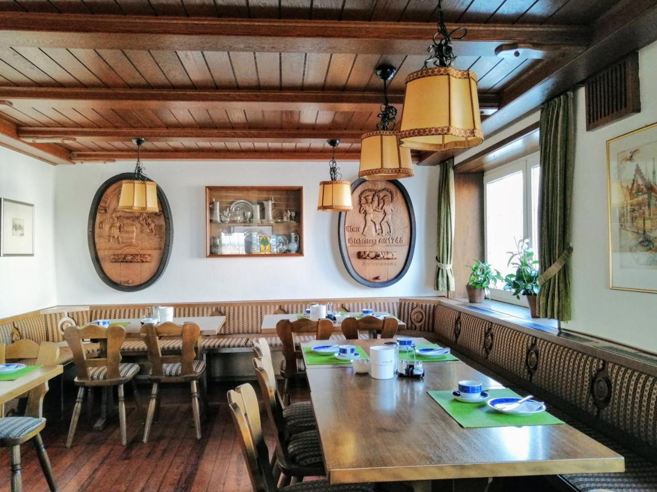 Bed and Breakfast Gruener Baum Langenau Esterno foto